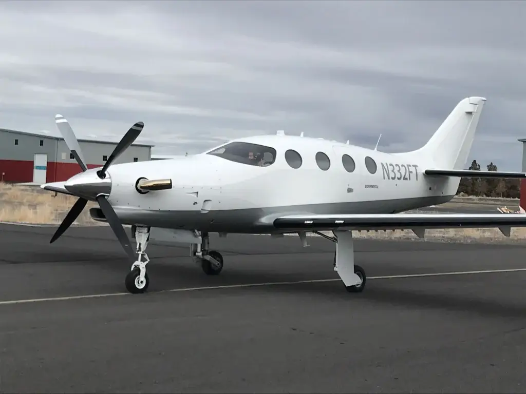Epic E1000 Private Jet Charter - Rent Hourly Cost. Centurion Jets.